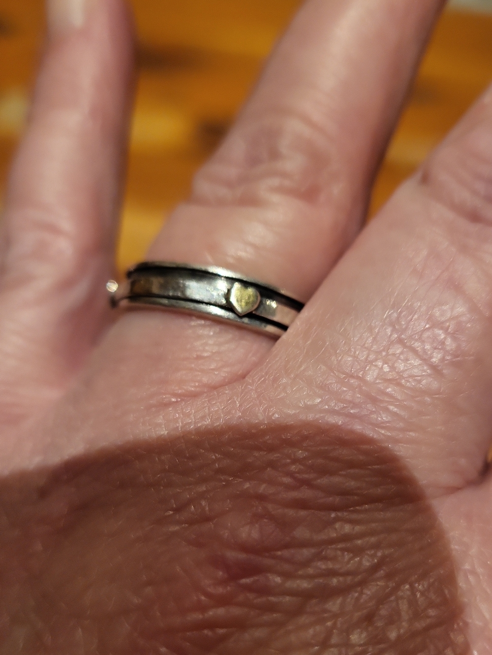 Sundance Sterling Silver Spinner Ring With Gold Plated Hearts - Picture 1 of 7